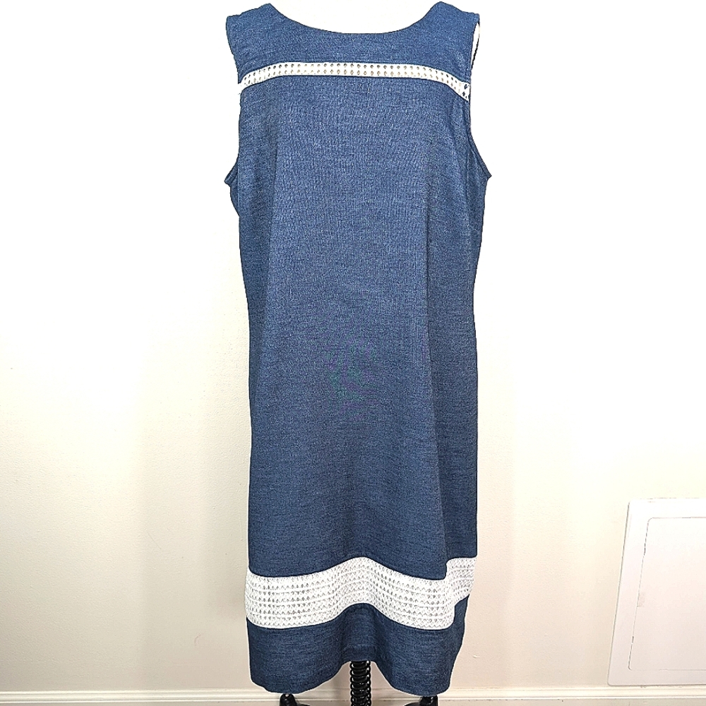 Liz Claiborne Blue Sleeveless Maxi Dress with White Trim